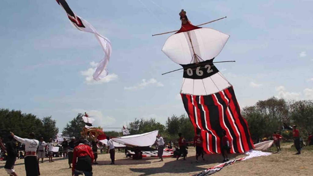 rare anggon lomba layangan jangan di bali